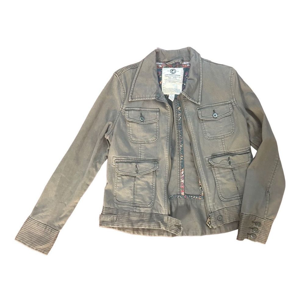 Lucky Brand Clothing. Just as functional as it is stylish. 10/10 condition. Zipp